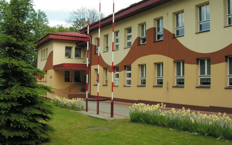 Publiczna Szkoła Podstawowa im. Jana Pawła II w Stobiernej